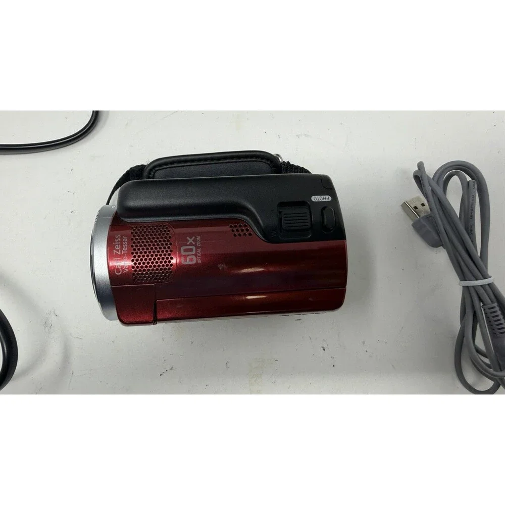 SONY Handycam DCR-SR47 Digital Video Camera Camcorder - 60x / 60GB Zeiss Lens